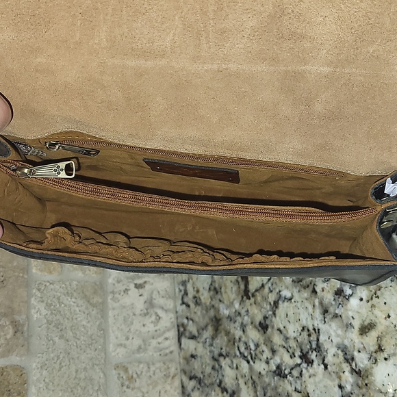 Patricia Nash Kent Crossbody - Picture 11 of 12